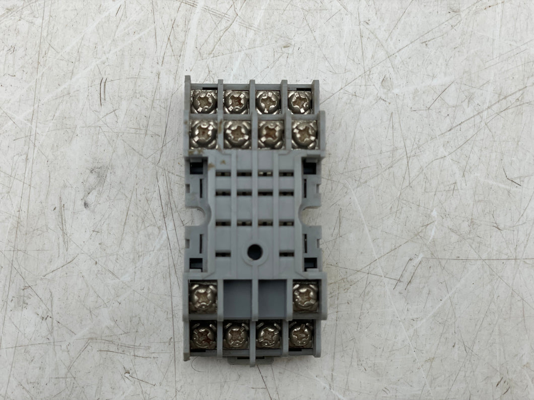 IDEC SY4S-05 Relay Socket, 7A, 300V *Lot of (5)* (Used)