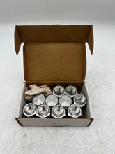 Load image into Gallery viewer, Parker 8 CP-SS Pipe Cap, 1/2" FNPT, 5200 PSI, 316SS *Box of (10)* (Open Box)