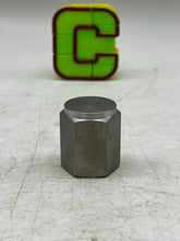 Load image into Gallery viewer, Parker 8 CP-SS Pipe Cap, 1/2" FNPT, 5200 PSI, 316SS *Box of (10)* (Open Box)
