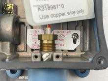 Load image into Gallery viewer, United Electric Controls H100-190 95303 Pressure Switch (No Box)