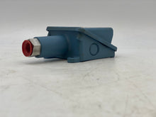 Load image into Gallery viewer, United Electric Controls H100-190 95303 Pressure Switch (No Box)
