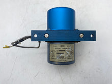 Load image into Gallery viewer, CIC 5525 Pressure Transmitter 24-32VDC Supply 4-20MA Output (Used)