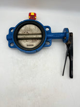 Load image into Gallery viewer, Butterfly Valve KL600150 PN16-150MM 6&quot; Wafer Style w/ Handle (Used)