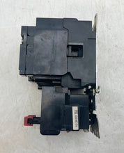 Load image into Gallery viewer, Square D 8536SCG3V08S Size 1 Starter w/ 208V Coil (Used)
