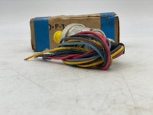 Load image into Gallery viewer, CCS Custom Control Sensors 611GM8001-7008 Pressure Switch 500 PSIG (Open Box)
