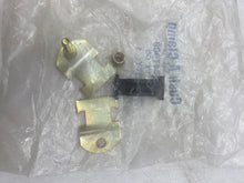Load image into Gallery viewer, Cush-A-Clamp 004T008 Pipe Clamp 1/4” OD *Lot of (34)* (No Box)