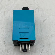 Load image into Gallery viewer, IDEC RTE-P1AD24 Electronic Timer, 24V AC/DC (Used)