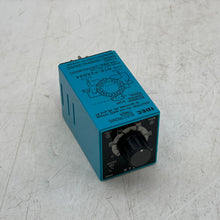 Load image into Gallery viewer, IDEC RTE-P2AD24 Electronic Timer, 24V AC/DC (Used)