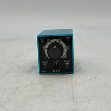 Load image into Gallery viewer, IDEC RTE-P2AD24 Electronic Timer, 24V AC/DC (Used)