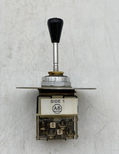 Carlisle & Finch C8160 Electric Joystick Searchlight Ctr 800T-T4S Ser. P (Used)