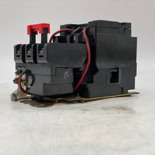 Load image into Gallery viewer, Square D 8536SBO2V02S Series A Size 0 Motor Starter w/ 120VAC Coil (Used)
