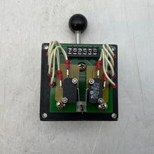 Load image into Gallery viewer, Custom Hydraulic Components NFU108 Non Follow Up (NFU) Jog Lever (Used)