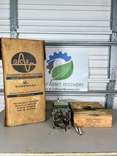 Load image into Gallery viewer, Woodward 8522-231 UG-8L Governor, 400-1500RPM (Reman)