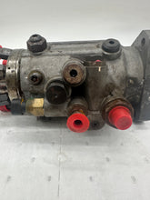 Load image into Gallery viewer, John Deere SE501237 Fuel Injection Pump (Remanufactured-Used)