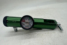 Load image into Gallery viewer, Mada R1835-15GE Oxygen Regulator, PIN Index CGA-870, 0-15LPM (New)