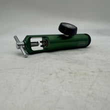 Load image into Gallery viewer, Mada R1835-15GE Oxygen Regulator, PIN Index CGA-870, 0-15LPM (New)