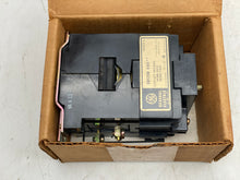 Load image into Gallery viewer, GE CR120B00022 Relay Series A 600VAC 10A (Open Box)