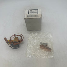 Load image into Gallery viewer, Carrier 14-00232-33 Expansion Valve (New)