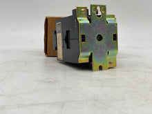 Load image into Gallery viewer, GE CR120B00022 Relay Series A 600VAC 10A (Open Box)