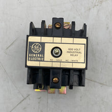 Load image into Gallery viewer, GE CR120B00022 Relay Series A 600VAC 10A (Open Box)