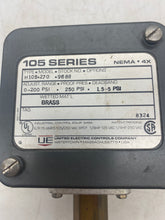 Load image into Gallery viewer, United Electric Controls H105.270 9968 Pressure Switch, 0-200PSI (No Box)