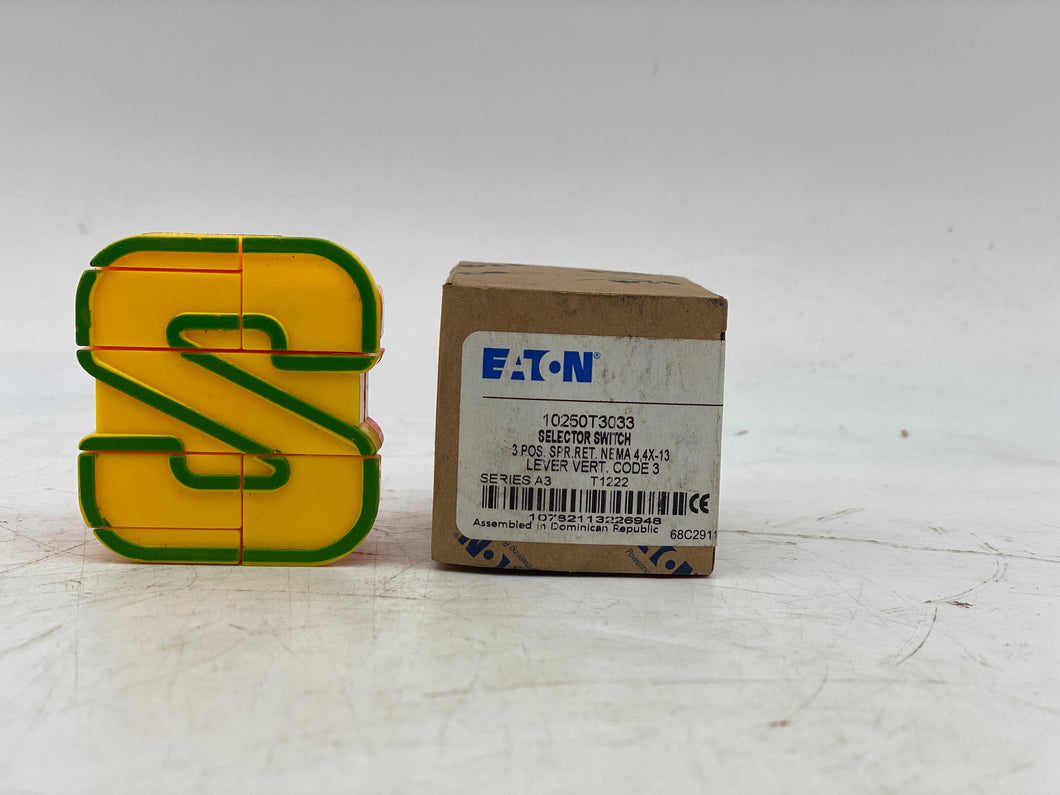 Eaton 10250T3033 Selector Switch 3 Pos Spr Ret NEMA 4, 4X-13 Series A3 (New)