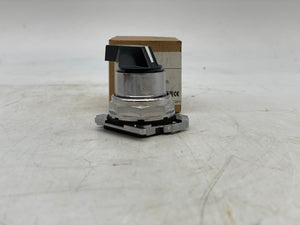 Eaton 10250T3033 Selector Switch 3 Pos Spr Ret NEMA 4, 4X-13 Series A3 (New)