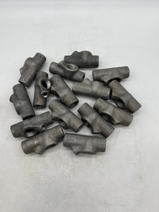 Eaton Crouse-Hinds EYS11-SA Vert/Horiz. Female Sealing Fitting, 1/2" *Lot of (15)* (No Box)