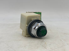Load image into Gallery viewer, Schneider Electric 9001KP5G31 Standard Pilot Light w/ Green Lens 480VAC (New)