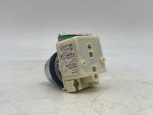 Load image into Gallery viewer, Schneider Electric 9001KP5G31 Standard Pilot Light w/ Green Lens 480VAC (New)