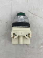 Load image into Gallery viewer, Schneider Electric 9001KP5G31 Standard Pilot Light w/ Green Lens 480VAC (New)