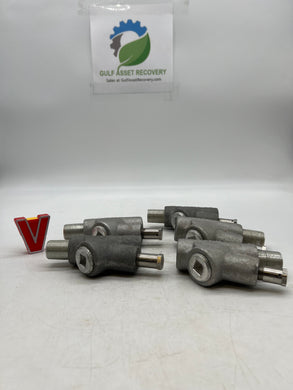 Eaton Crouse-Hinds EYD26-SA Male/Female Hub w/ Drains, 3/4