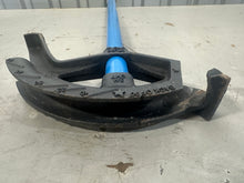 Load image into Gallery viewer, Ideal 74-002 3/4” EMT Ductile Iron Conduit Bender Head w/ 74-019 38" Handle (Used)