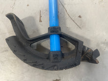 Load image into Gallery viewer, Ideal 74-002 3/4” EMT Ductile Iron Conduit Bender Head w/ 74-019 38" Handle (Used)