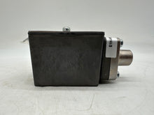 Load image into Gallery viewer, Barksdale E1H-H90-F2 Pressure Actuated Switch, 1000 PSI (New)
