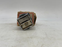 Load image into Gallery viewer, Cutler-Hammer E30DX4 Compact Pushbutton Operator w/ Ind. Light (Open Box)