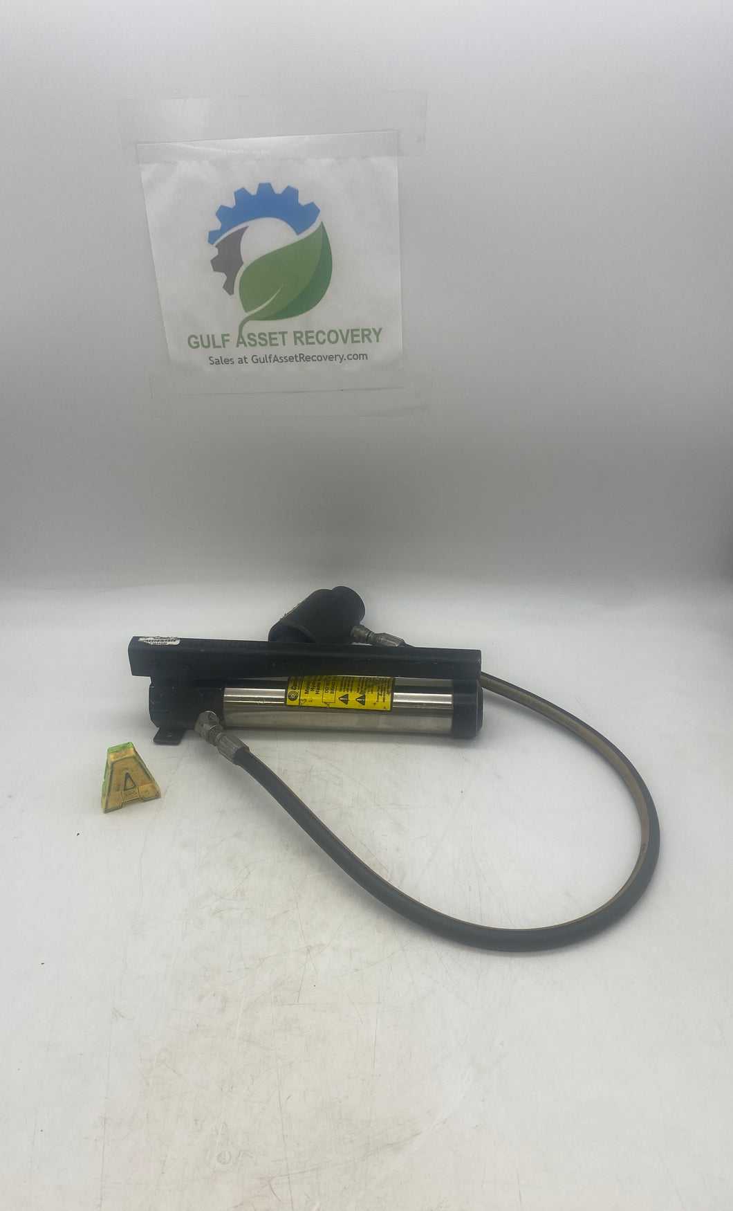 Current Tools Model 1521 Hydraulic Hand Pump w/ 1522 Knockout Ram (Used)
