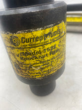 Load image into Gallery viewer, Current Tools Model 1521 Hydraulic Hand Pump w/ 1522 Knockout Ram (Used)