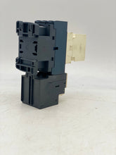 Load image into Gallery viewer, Schneider Electric LC1D25 Contactor w/ Auxilliary Contact &amp; TOR (Used)