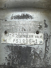 Load image into Gallery viewer, Rexroth Wabco Westinghouse P51996-1 HD-2-FM Controlair Valve (Used)