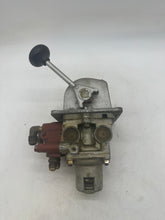 Load image into Gallery viewer, Rexroth Wabco Westinghouse P51996-1 HD-2-FM Controlair Valve (Used)