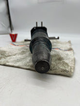 Load image into Gallery viewer, Caterpillar 20R-4179 Remanufactured Fuel Injector (Used)