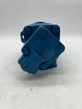 Load image into Gallery viewer, Benchmark V20101F12S3S1CC12/850090 Hydraulic Vane Pump (No Box)