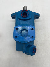 Load image into Gallery viewer, Benchmark V20101F12S3S1CC12/850090 Hydraulic Vane Pump (No Box)