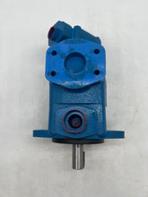 Load image into Gallery viewer, Benchmark V20101F12S3S1CC12/850090 Hydraulic Vane Pump (No Box)