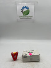 Load image into Gallery viewer, Parker 16-16 FE-SS Female Elbow, 1" FNPT x 1" FNPT, 316SS (New)
