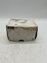 Load image into Gallery viewer, Parker 6MSC8N-316 A-LOK Male Connect, 3/8&quot; Tube x 1/2&quot; MNPT, 316SS *Box of (30)* (New)