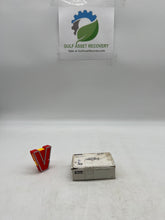 Load image into Gallery viewer, Parker 4-4 RA-SS Reducing Adapter, 316SS *Box of (4)* (Open Box)