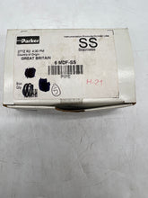 Load image into Gallery viewer, Parker 6-MDF-SS Mud Dauber Fitting, 3/8"-18 MNPT, 316SS, *Box of (5)* (Open Box)
