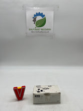 Load image into Gallery viewer, Parker 6-MDF-SS Mud Dauber Fitting, 3/8"-18 MNPT, 316SS, *Box of (5)* (Open Box)